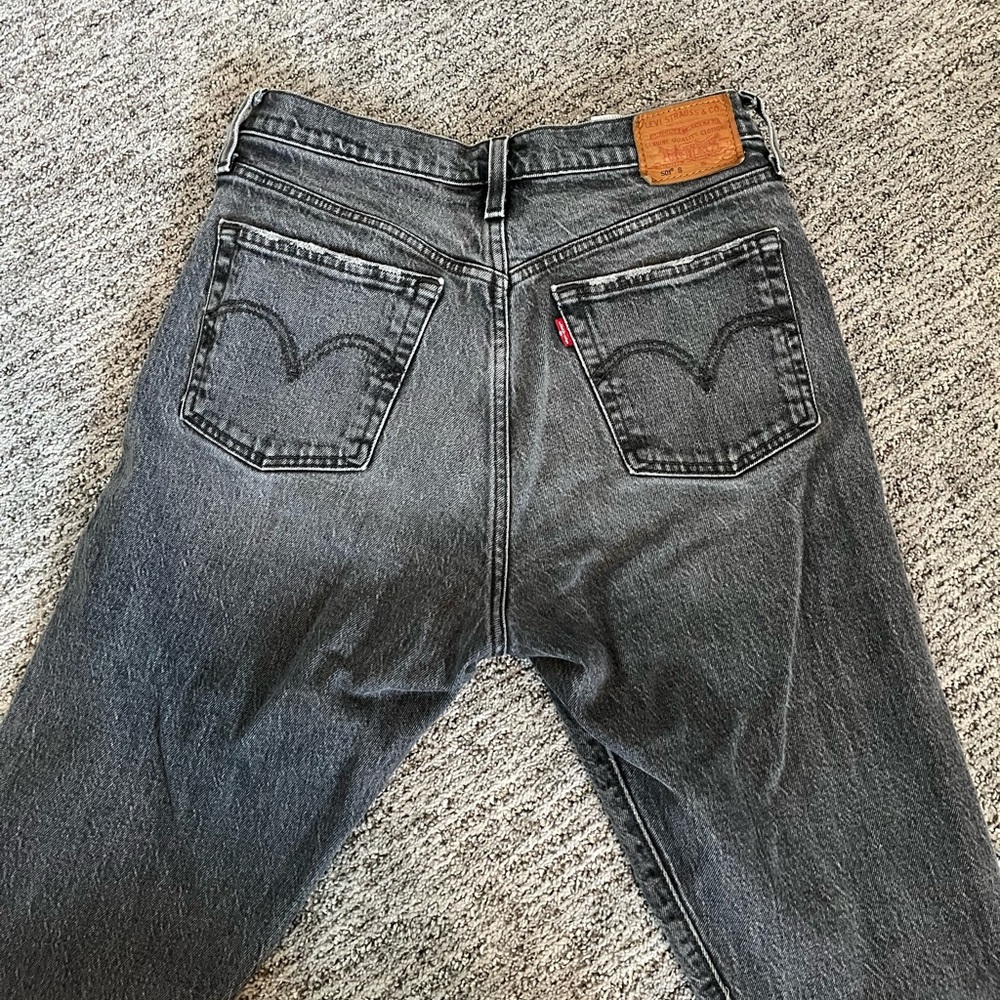 women’s levi jeans